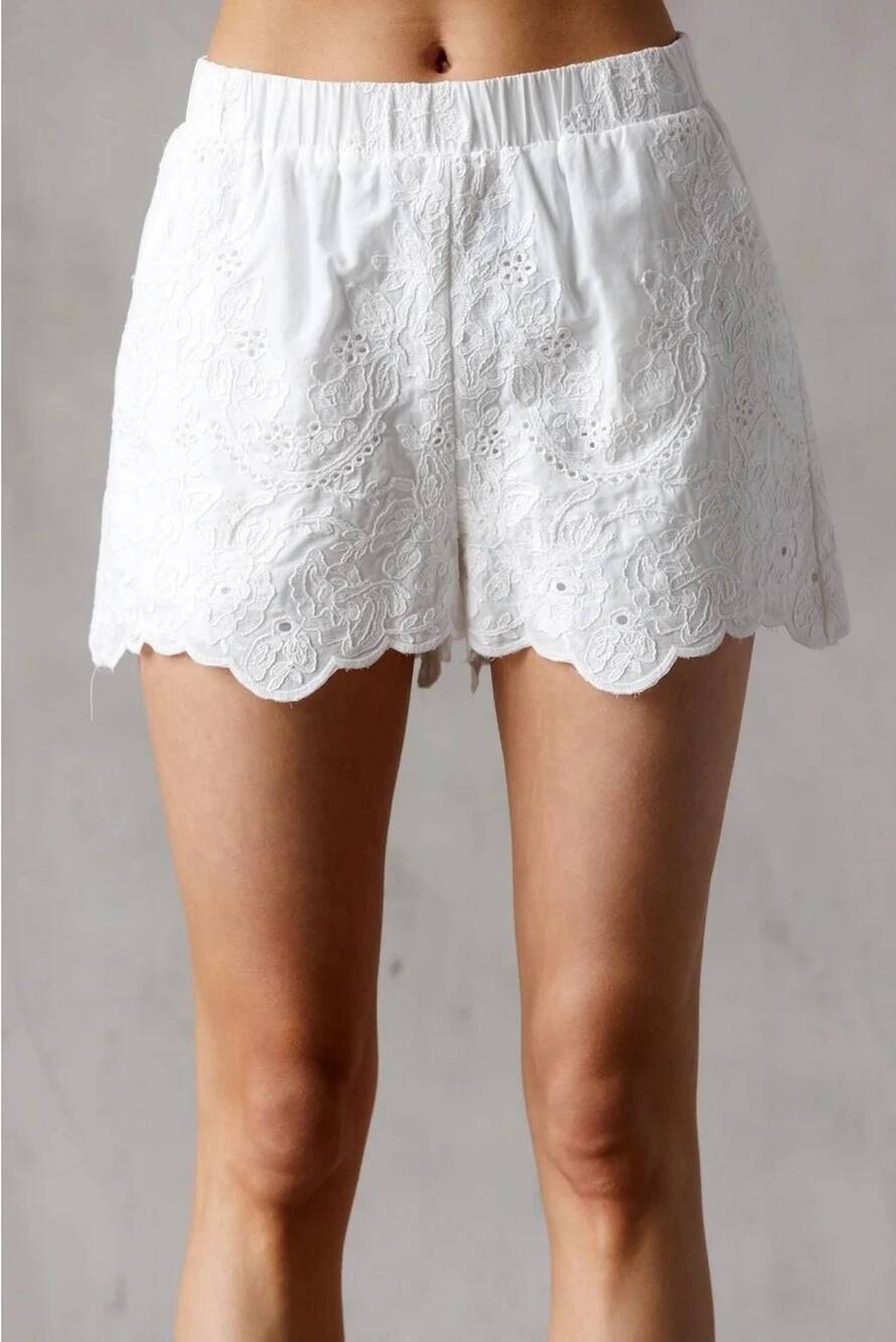 NEW STORIA floral eyelet short in white